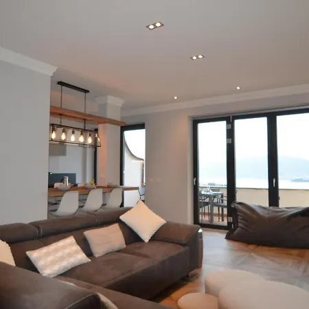 Le Terrazze, Via Selvalunga 1, Стреза