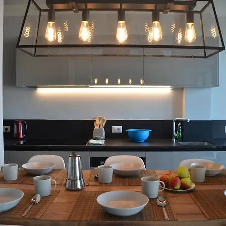 Le Terrazze, Via Selvalunga 1, Apartment