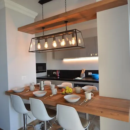 Le Terrazze, Via Selvalunga 1,